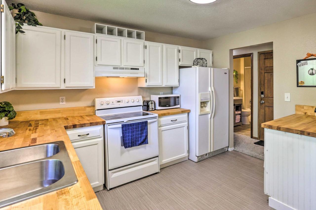 Charming Rapid City Apartment Walk To Lake! エクステリア 写真