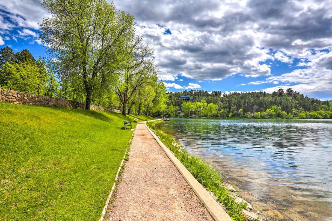 Charming Rapid City Apartment Walk To Lake! エクステリア 写真